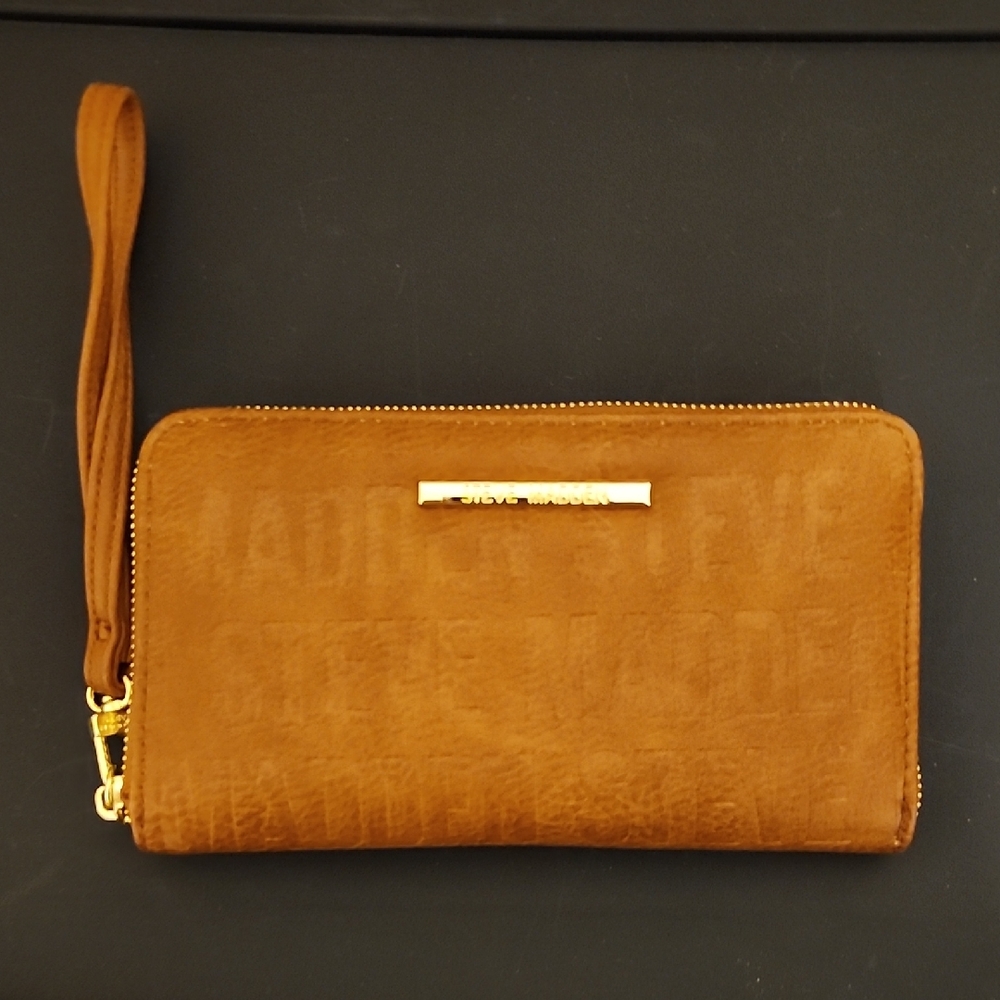 Steve Madden Zip Around Wristlet Wallet